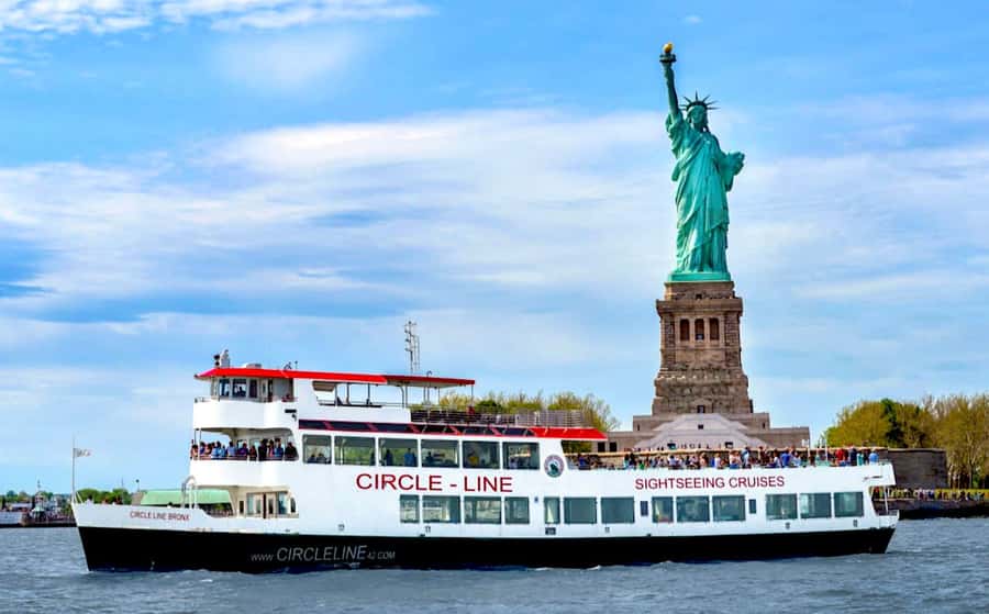 NYC: Circle Line 1-Hr Statue of Liberty Skip-The-Line Cruise - Pier 83: allow time for boarding