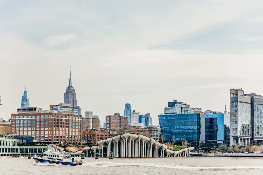 NYC: Circle Line 2.5 Hour Best of NYC Boat Cruise - Choosing your seat and handling the weather