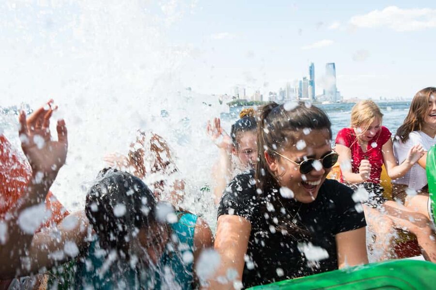 NYC: Circle Line "The Beast" Midtown/Downtown Speedboat Ride - Key points to know before boarding