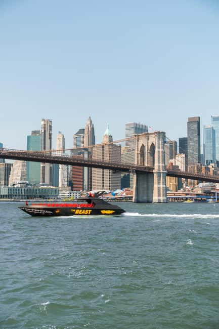NYC: Circle Line "The Beast" Midtown/Downtown Speedboat Ride - The Beast is a thrill ride with a sightseeing payoff