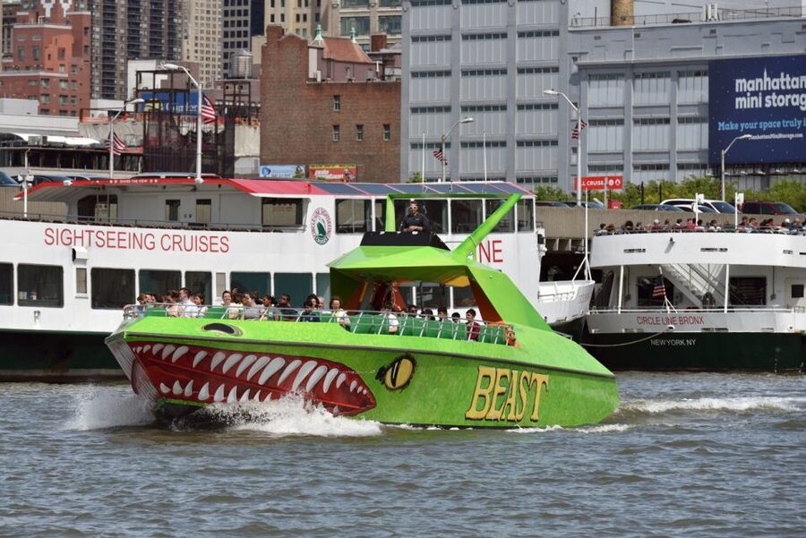 NYC: Circle Line "The Beast" Midtown/Downtown Speedboat Ride - Slowing beside the Statue of Liberty