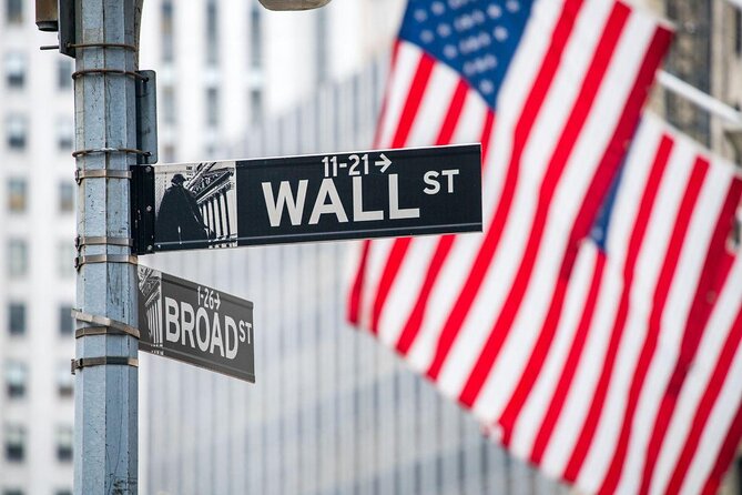 NYC City Tour: Statue of Liberty, 9/11 Memorial, Wall Street - Federal Hall and the first president’s oath