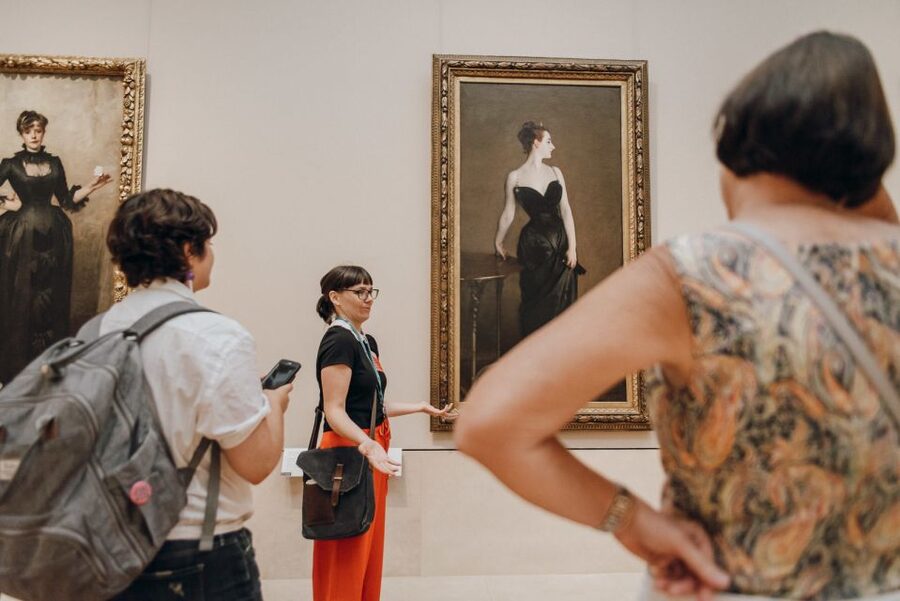 NYC: Express Highlights Tour of the MET Museum - Priority entry and meeting your English-speaking guide