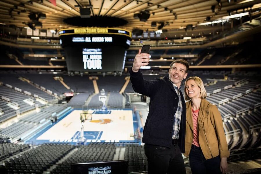 NYC: Madison Square Garden Tour Experience - Seeing a working arena instead of a museum