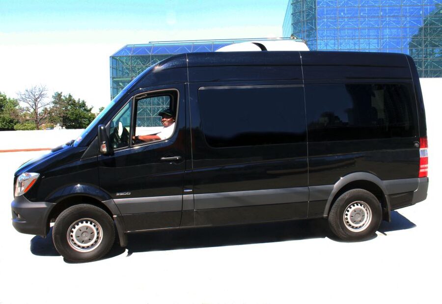 NYC: One-Way Shared Transfer to or from Newark Airport - Going from Manhattan to Newark Airport