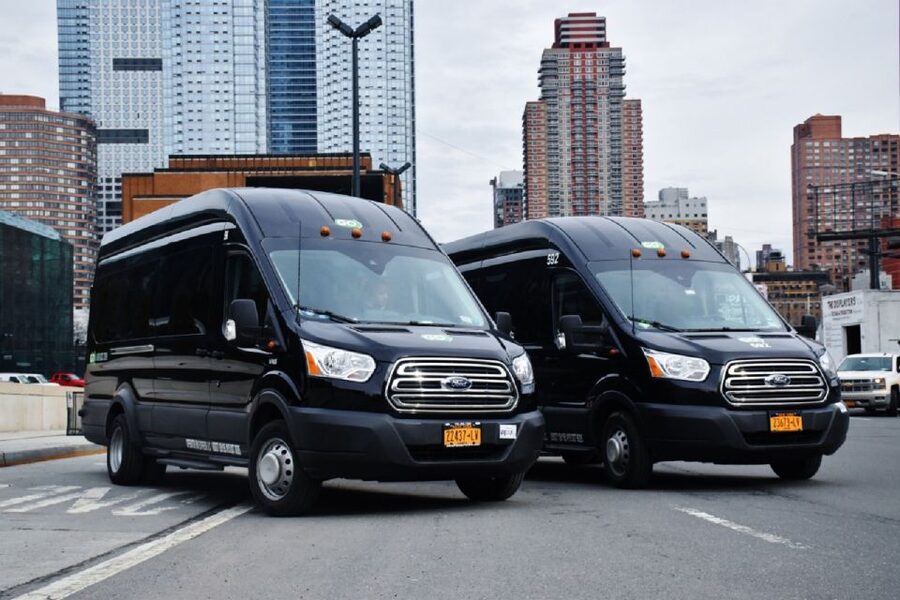 NYC: One-Way Shared Transfer to or from Newark Airport - Newark Airport pickup: the part that needs the most care
