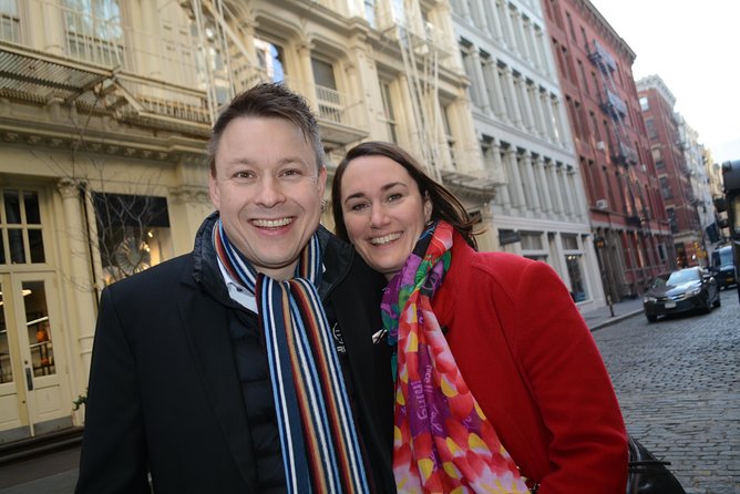 NYC Professional Photoshoot and Walking Tour with Private Guide - What the photographer adds