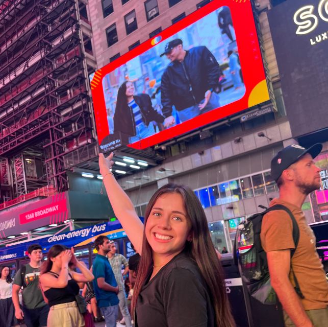 NYC: See Yourself on a Times Square Billboard for 24 Hours - Choosing a photo, video, frame, and message