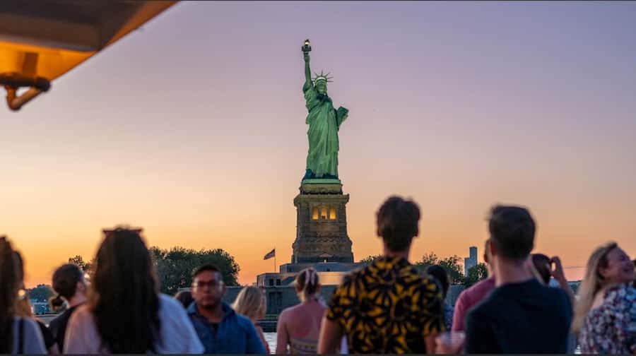 NYC: Statue of Liberty Sunset Cruise Skip-the-Line Ticket - Key points to know before boarding