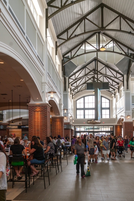 NYC: Woodbury Common Premium Outlets Shopping Trip - Leaving Midtown from Port Authority Bus Terminal