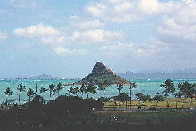 Oahu Deluxe Grand Circle Island Tour - Mokoliʻi and the Kualoa coast