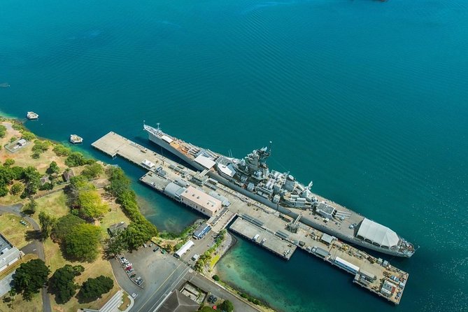 Oahu: Pearl Harbor USS Arizona Memorial & Battleship Missouri - The weather issue at the Arizona Memorial