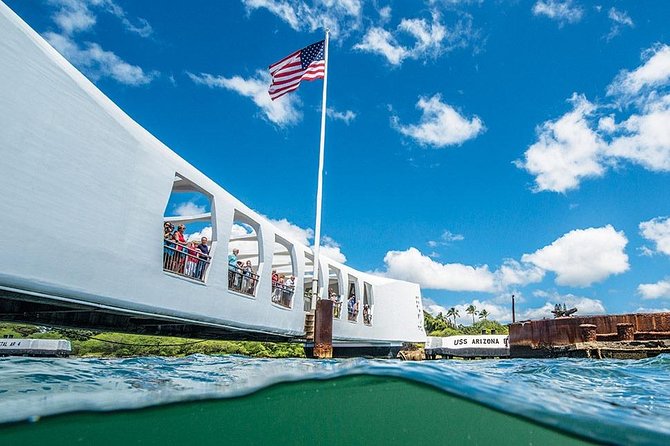 Oahu: Pearl Harbor USS Arizona Memorial & Battleship Missouri - A brief look at Punchbowl Crater
