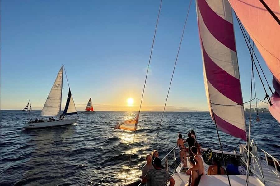 Oahu: Waikiki Sunset Catamaran Sail and Swim - Key points at a glance