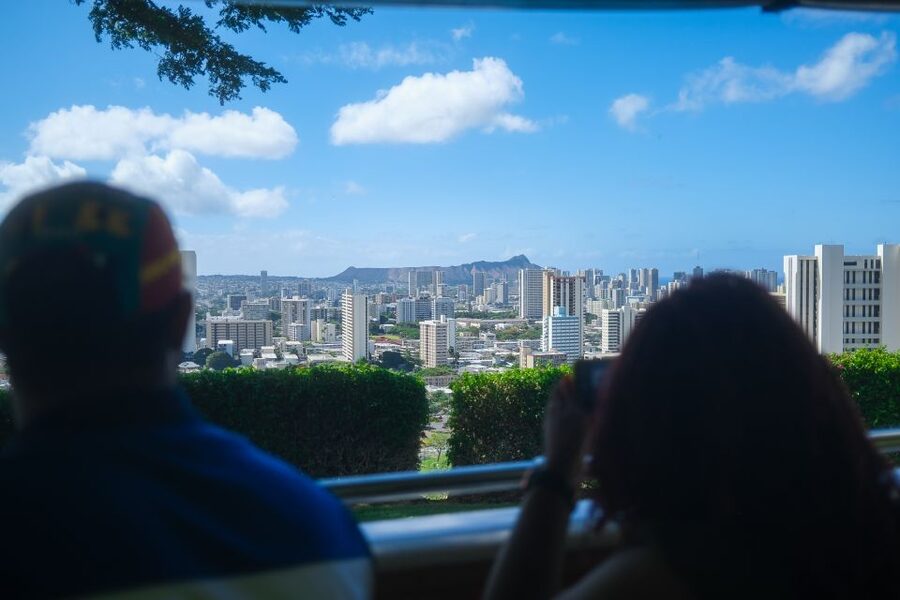 Oahu: Waikiki Trolley Hop-on Hop-off All-Line Pass - Pink Line: Ala Moana, shopping, and easy hotel connections