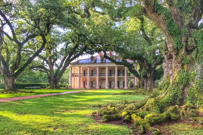 Oak Alley Plantation Tour with Transportation from New Orleans - Leaving the French Quarter at Toulouse Street
