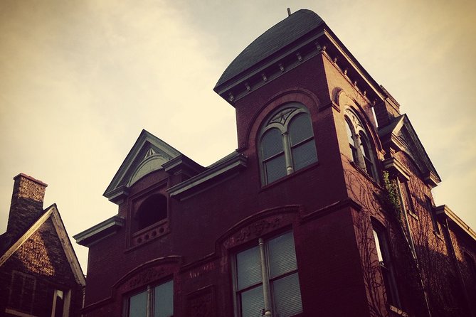 Old Louisville Ghost Tour as Recommended by The New York Times @ 4th and Ormsby - The Walking Pace and Physical Demands