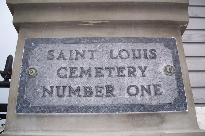 One Hour Saint Louis Cemetery Number One Walking Tour - What this New Orleans walk actually includes