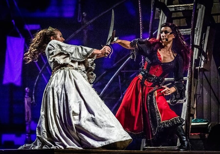 Orlando: Pirates Adventure Dinner Show with Drinks - What the $80 price really covers