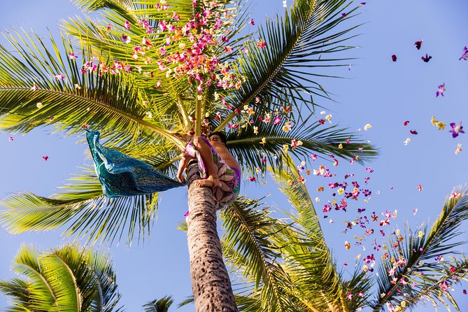Paradise Cove Luau - From Mai Tai greeting to Hawaiian games