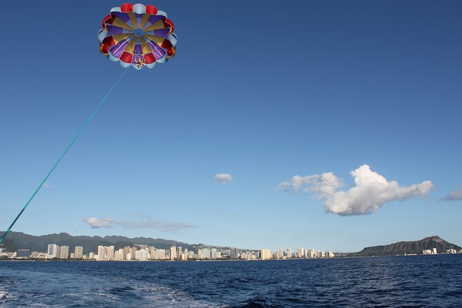Parasailing Experience in Waikiki, HI - The shared boat ride around Waikiki Beach