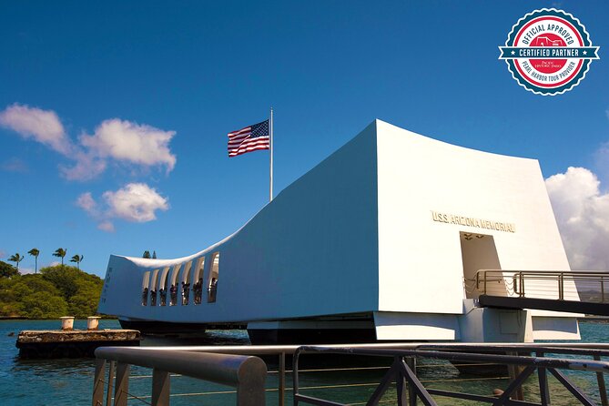 Pearl Harbor City Tour - Pearl Harbor Visitor Center: start with the setting