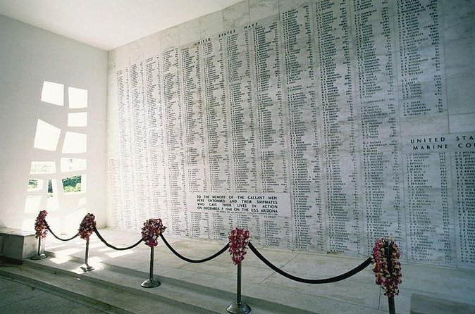 Pearl Harbor, National Memorial Cemetery and Honolulu City Tour - The guide can make or break the bus portion