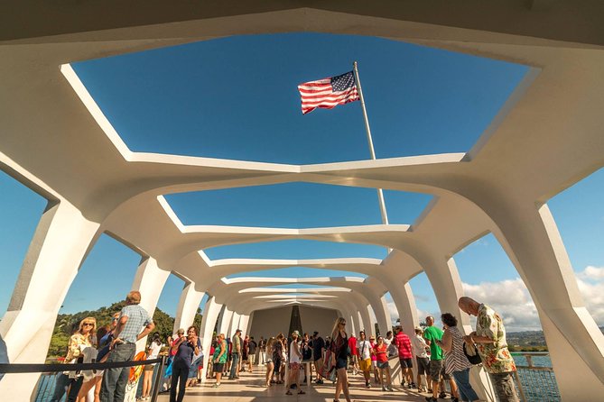Pearl Harbor USS Arizona Memorial and Honolulu City Tour - What the five-and-a-half-hour schedule really gives you