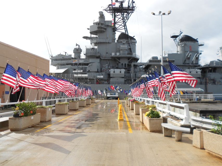 Pearl Harbor: USS Arizona Memorial & Battleship Missouri - Key points at a glance