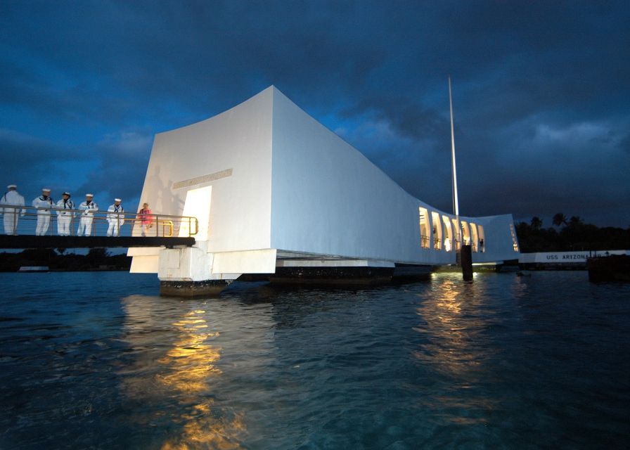 Pearl Harbor: USS Arizona Memorial & Battleship Missouri - What $156 includes, and what it does not