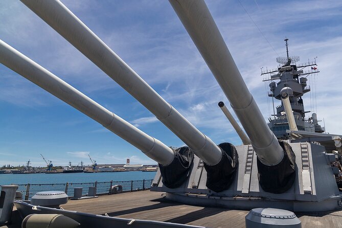 Pearl Harbor, USS Arizona Memorial & Honolulu City Tour - What the Ultimate Aviation Museum adds