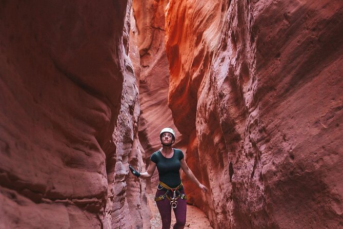 Peekaboo Slot Canyon UTV and Hiking Adventure - From Moqui Cave to Peekaboo Slot Canyon