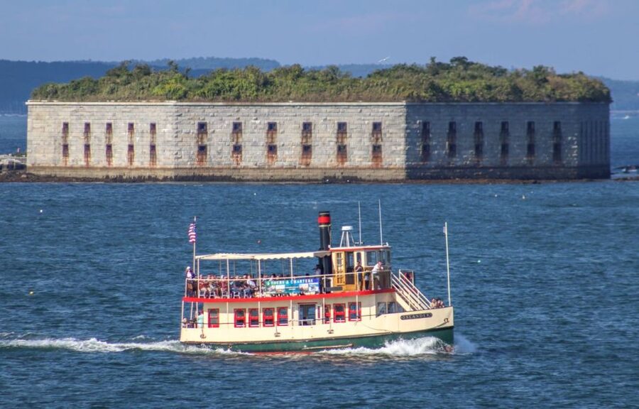 Portland: Best of Maine Lighthouse Scenic Cruise - Halfway Rock and the chance of wildlife