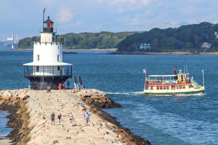 Portland: Best of Maine Lighthouse Scenic Cruise - Comfort, access, and motion on the water