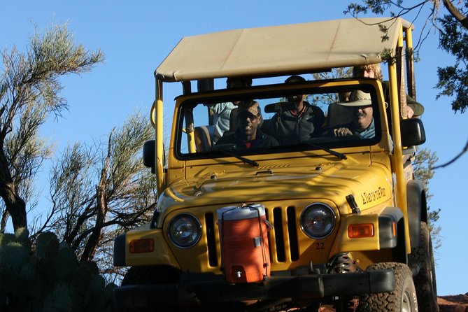 PRIVATE Sedona Jeep Tour 2-hour Lil' Rattler Off-Road - Dry Creek Canyon and the Seven Canyons views