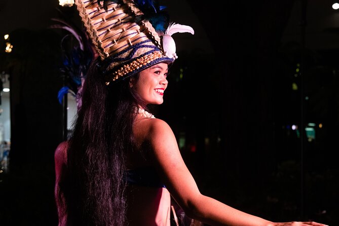 Queens Waikiki Luau with Dinner Buffet and Cultural Activities - What happens from the 5:00 p.m. start