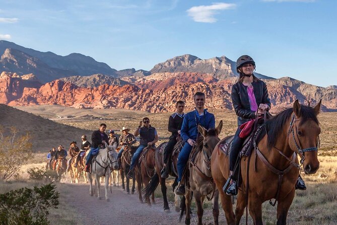 Red Rock Canyon Sunset Horseback Ride and Barbeque Dinner - Getting comfortable with your horse or mule