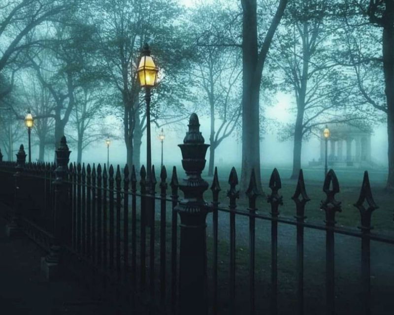 Salem Night Tour: Haunt and History Guided Night Tour - Why Salem works especially well at night