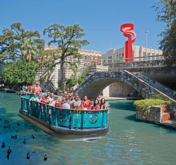 San Antonio: River Walk Cruise Ticket - A gentle ride through San Antonio’s center