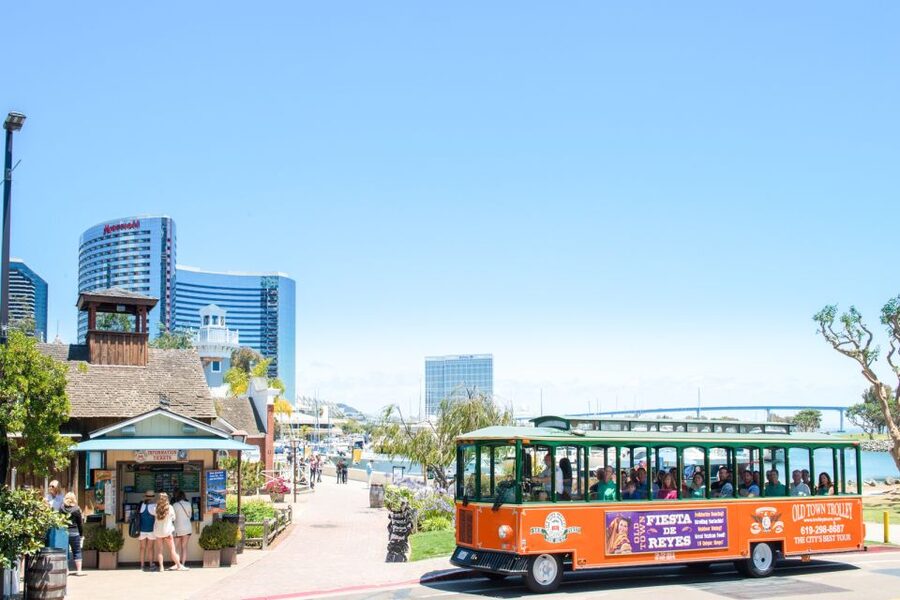 San Diego: Hop-on Hop-off Narrated Trolley Tour - One day or two days?