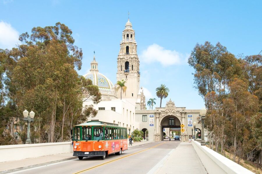 San Diego: Hop-on Hop-off Narrated Trolley Tour - The guides shape the quality of the ride