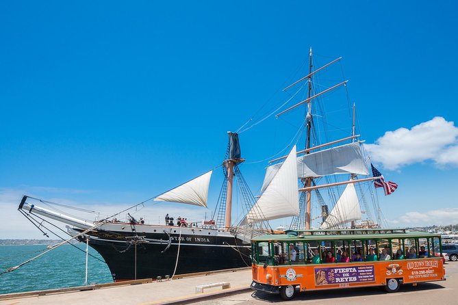 San Diego Hop On Hop Off Trolley Tour - Barrio Logan and Chicano Park