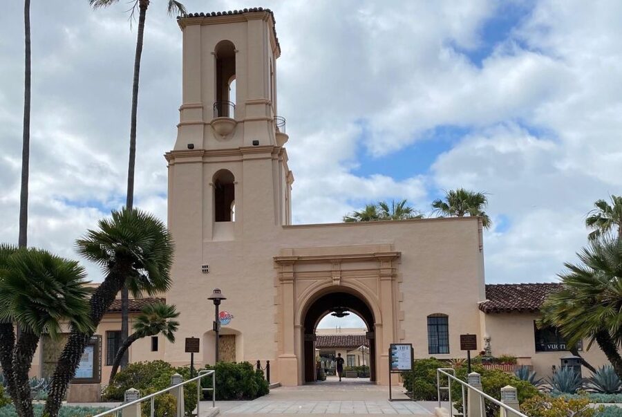 San Diego: SEAL City Tour by Amphibious Bus - Shelter Island and the harbor wildlife