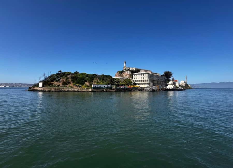 San Francisco: Alcatraz Ticket, Ferry, & Self-Guided App - Arriving on the island and handling the hill