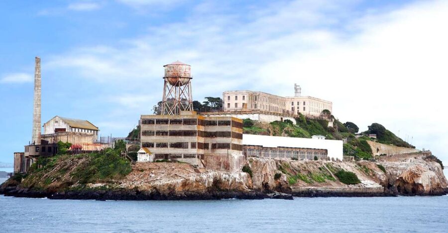 San Francisco: Alcatraz with San Francisco Bay Cruise - Time to explore the island beyond the prison