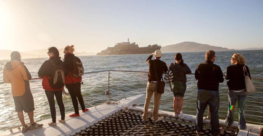 San Francisco Bay Sunset Cruise by Luxury Catamaran - Why this catamaran gives you a better bridge view