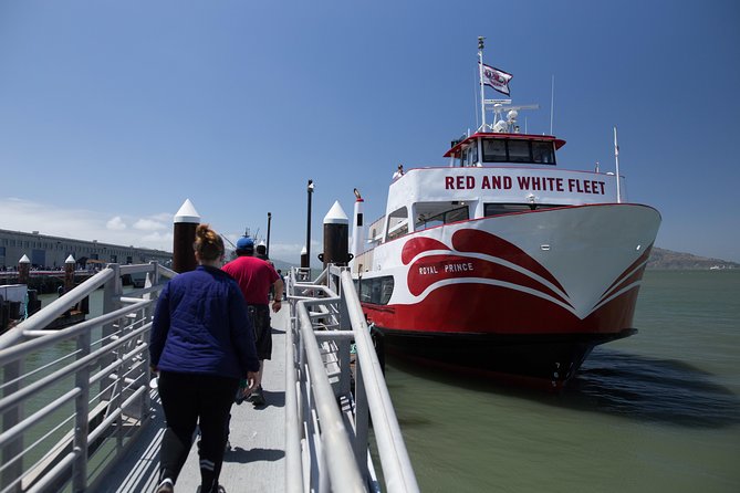 San Francisco: Golden Gate Bay Cruise (60 Minutes) - Seating, food, and comfort on board