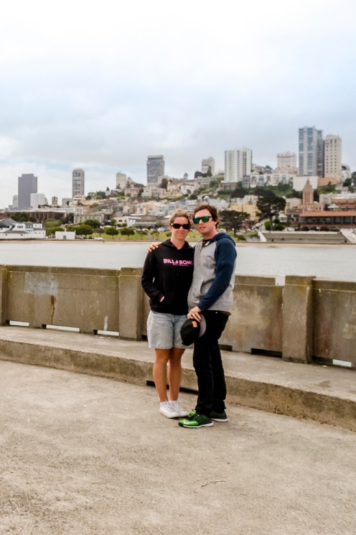 San Francisco: Golden Gate Bridge to Sausalito Cycling Tour - Crossing the Golden Gate Bridge