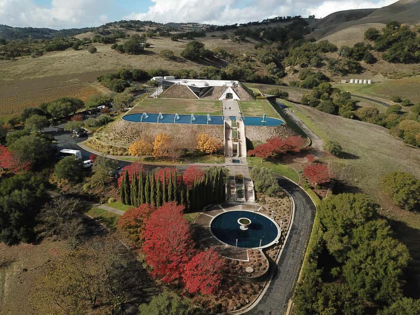 San Francisco: Napa and Sonoma Valley Wine Tour - Second winery: a change of pace