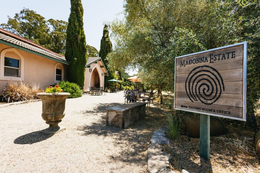 San Francisco: Napa and Sonoma Valley Wine Tour - Third winery: finish with the most variety